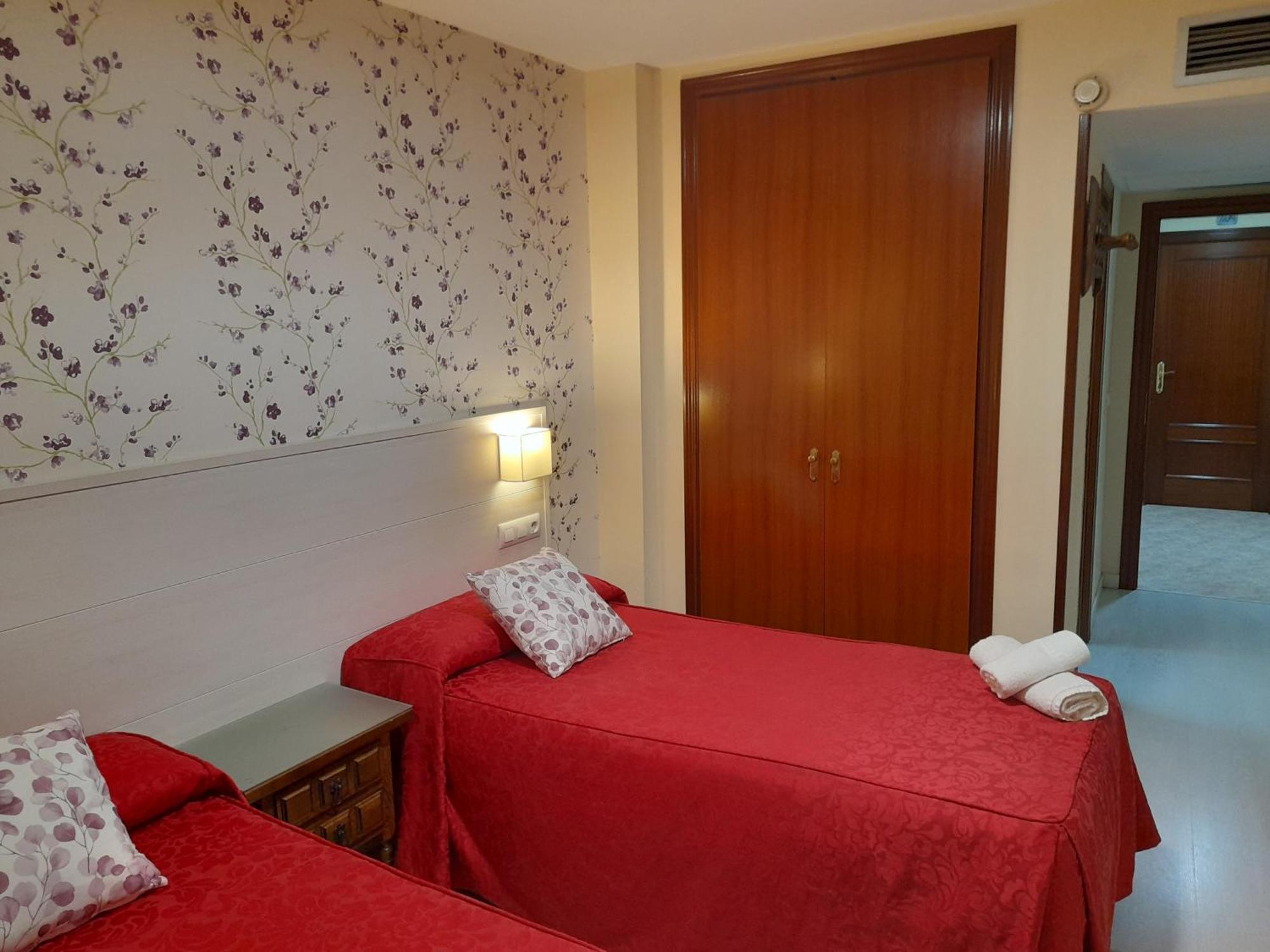 Hostal San Roque Guadalajara Buitenkant foto