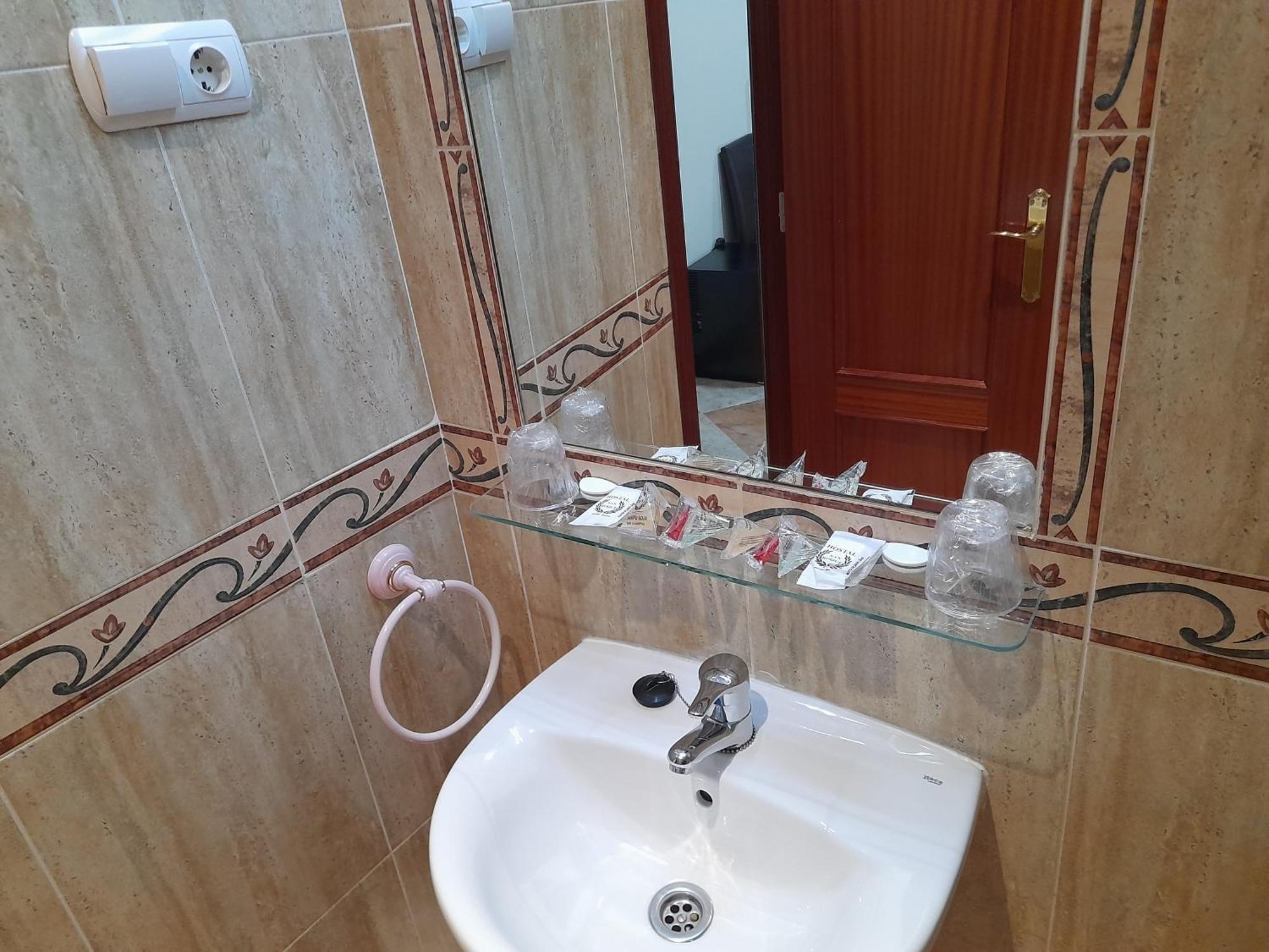 Hostal San Roque Guadalajara Buitenkant foto
