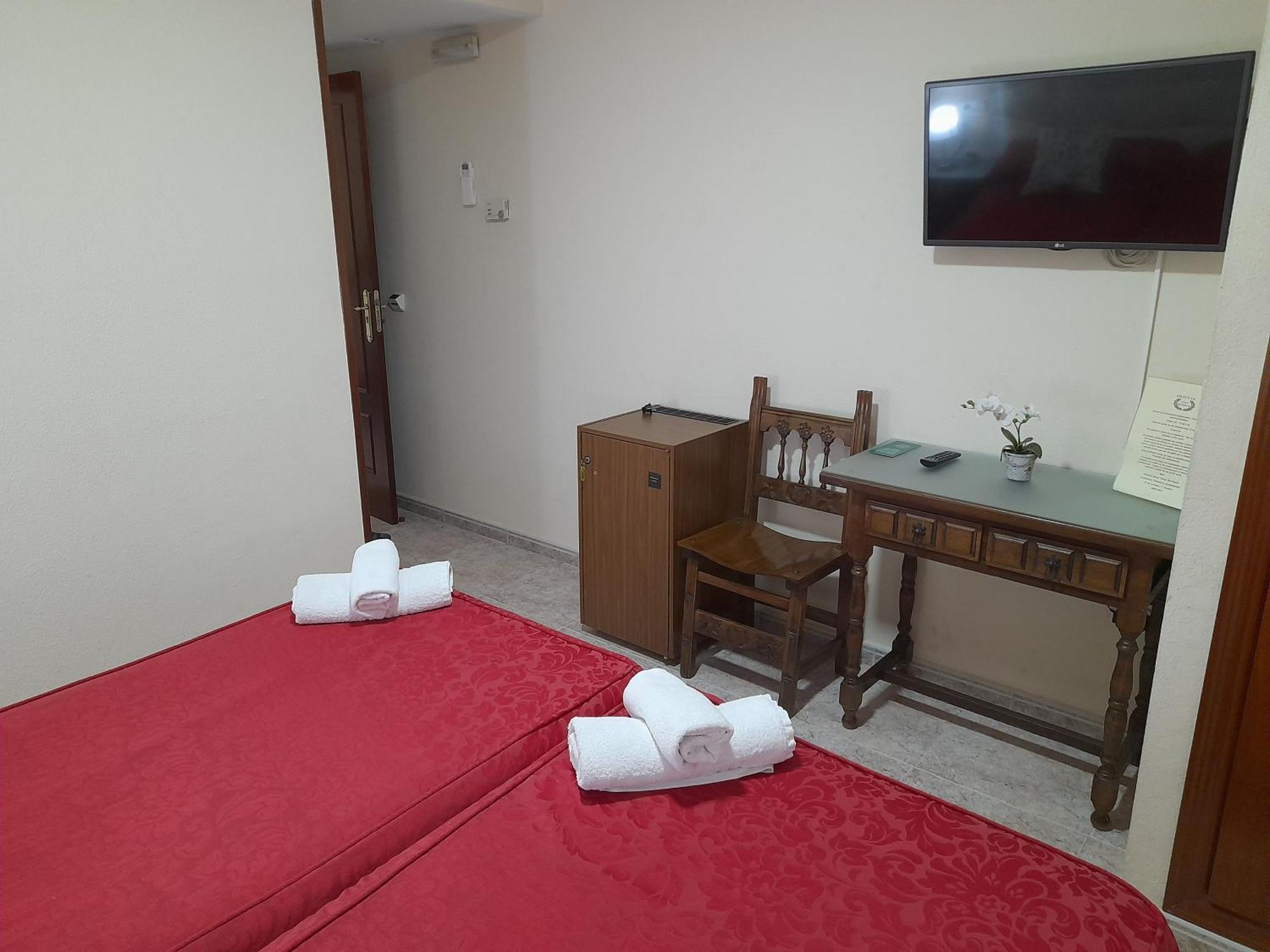 Hostal San Roque Guadalajara Buitenkant foto