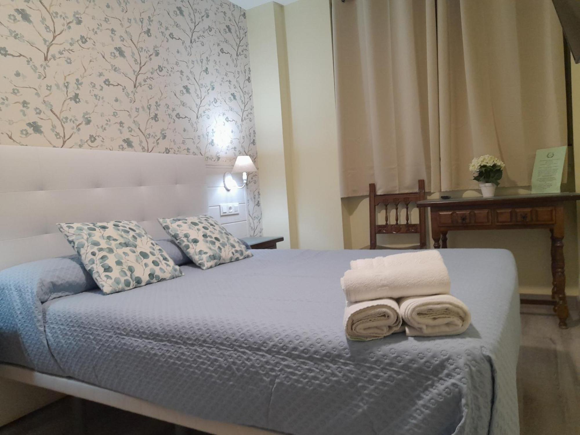 Hostal San Roque Guadalajara Buitenkant foto